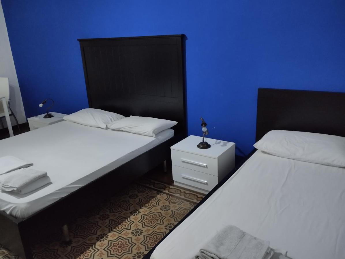 Casa Giuseppe Bed & Breakfast คาตาเนีย ภายนอก รูปภาพ