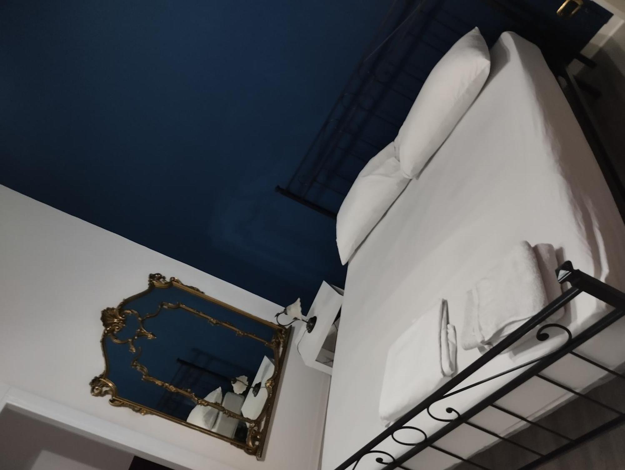 Casa Giuseppe Bed & Breakfast คาตาเนีย ภายนอก รูปภาพ
